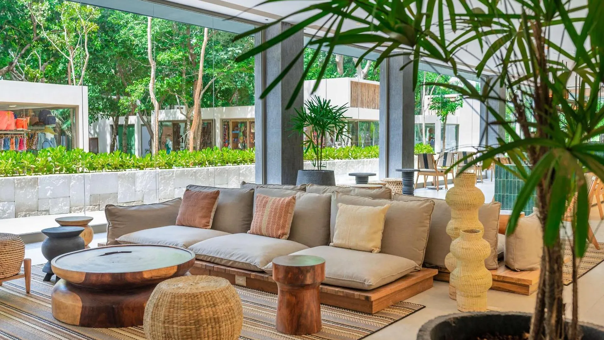 Hotel Motto By Hilton Tulum