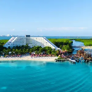 Grand Oasis Palm Resort Cancún